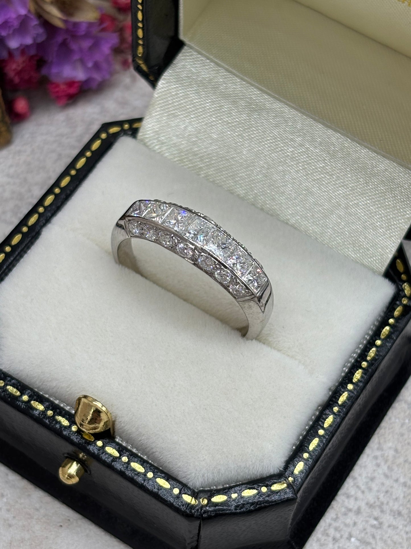 18ct White Gold Diamond Eternity Ring.