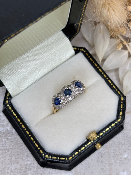 Vintage 18ct Gold Sapphire and Diamond Ring.